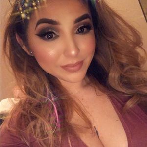 Meet your Posher, Wendy